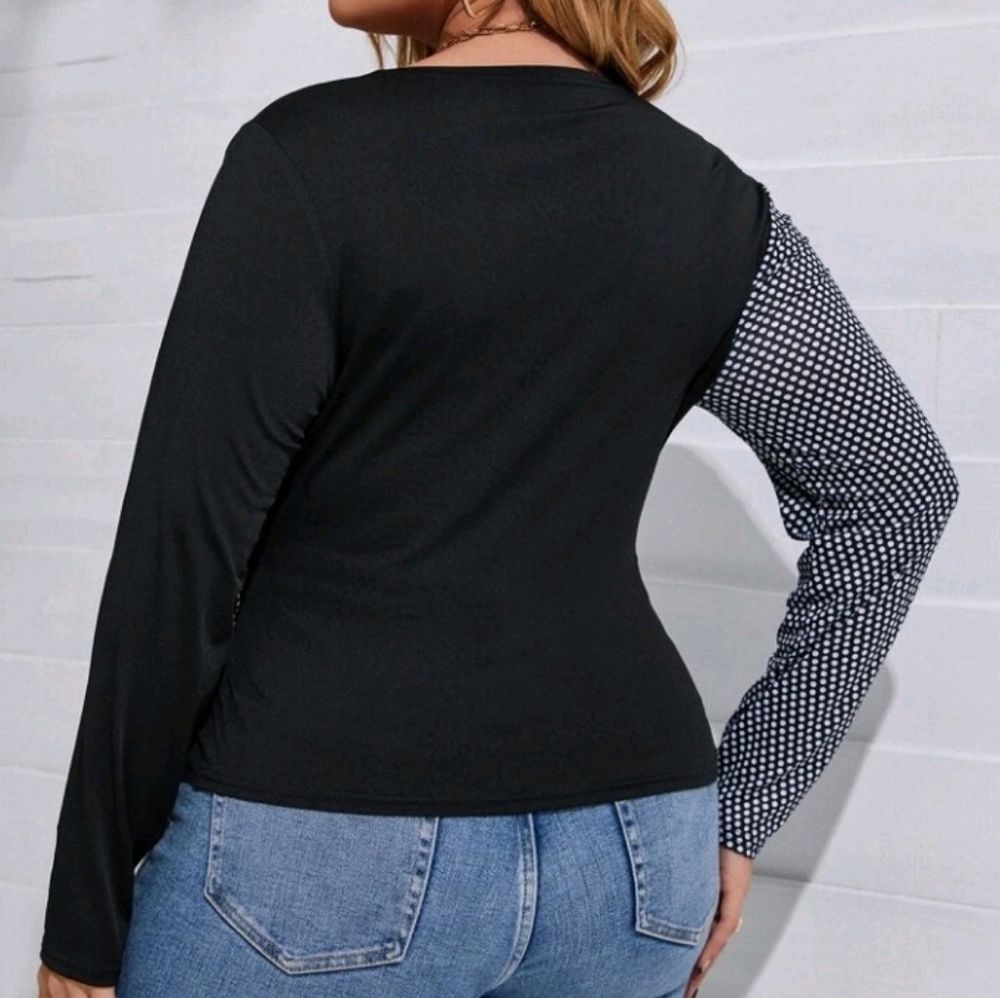 BLACK AND WHITE POLKA  LONG SLEEVE BLOUSE SIZE 4XL - Picture 2 of 13